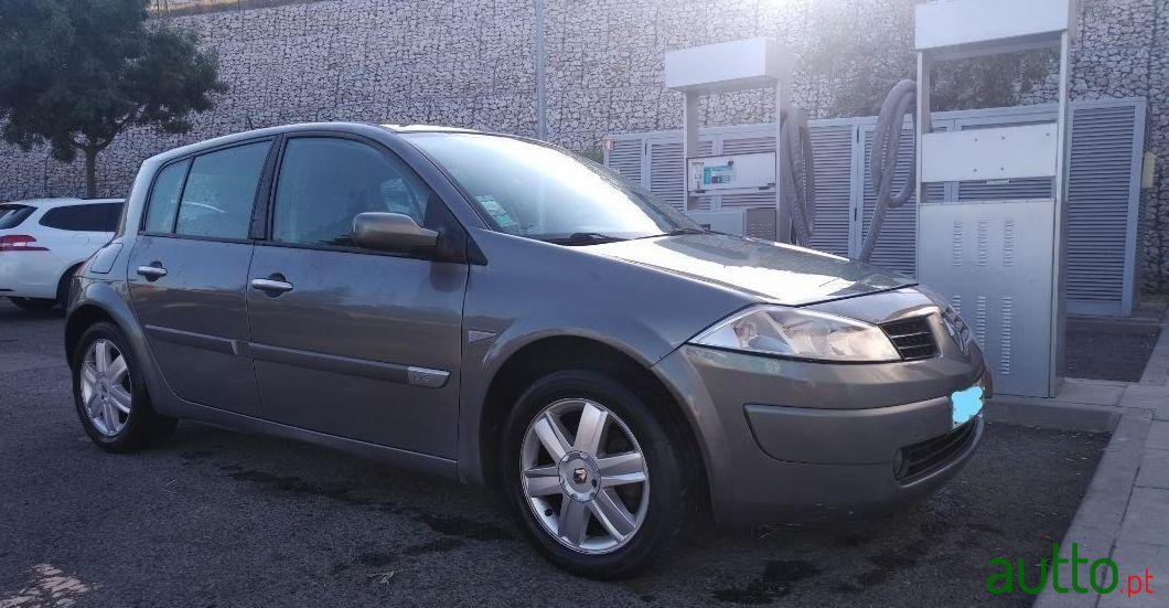 2003' Renault Megane photo #2