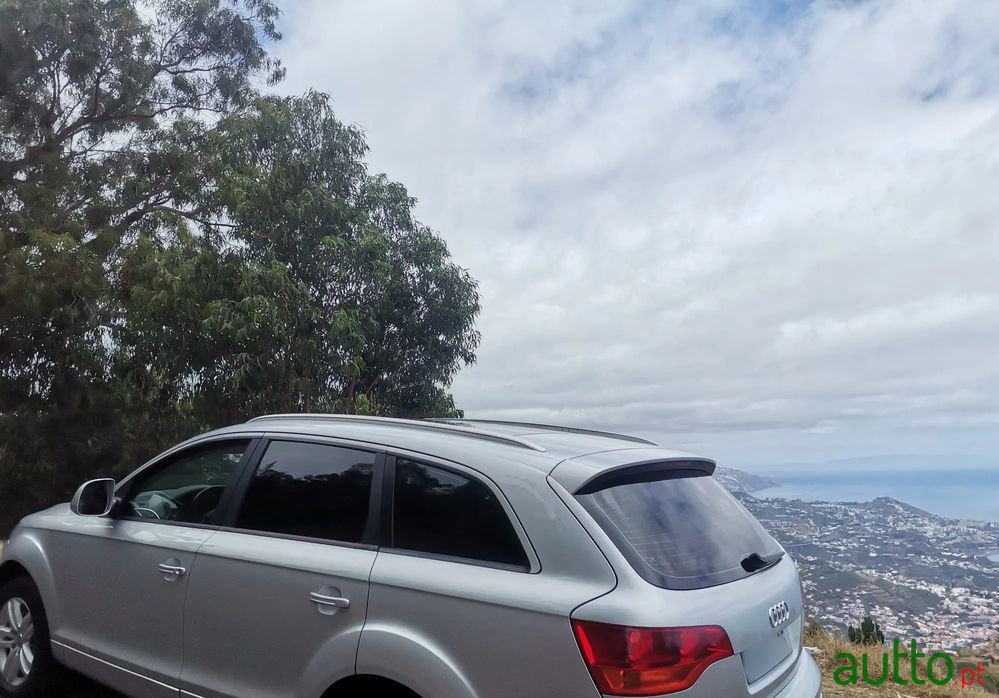 2007' Audi Q7 photo #3