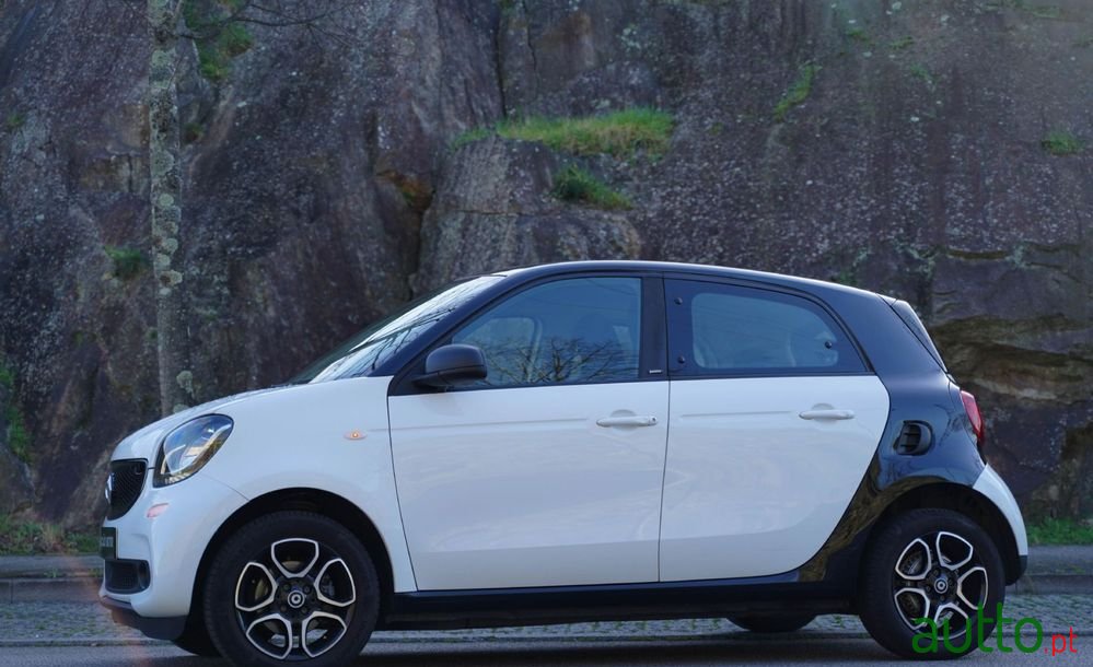 2019' Smart Forfour 0.9 Passion 90 photo #4