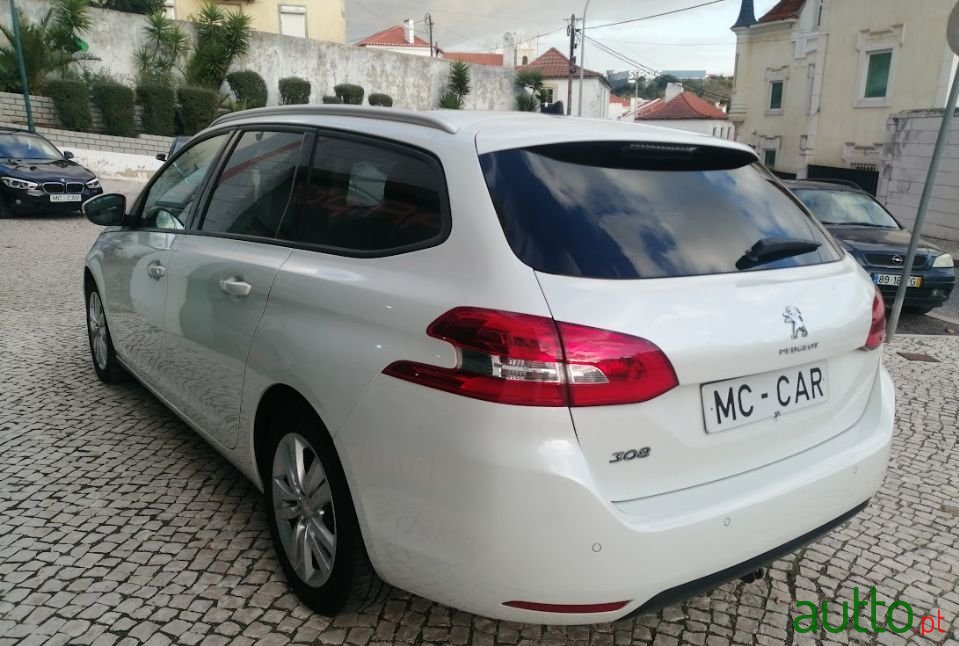 2017' Peugeot 308 Sw photo #3