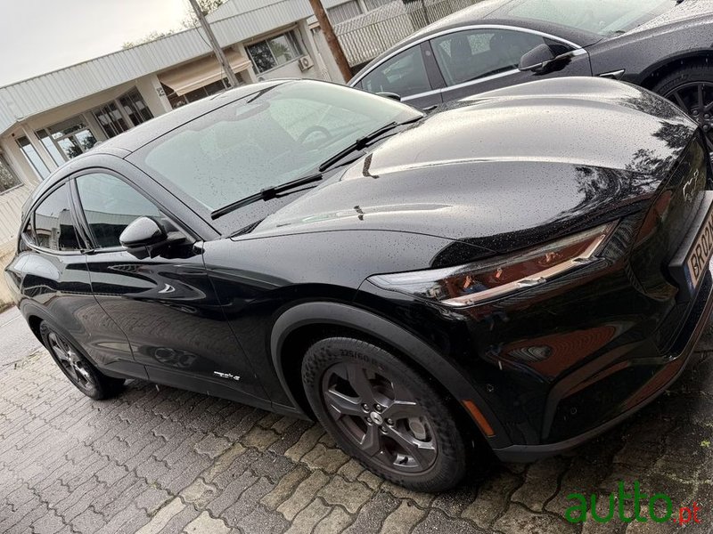 2023' Ford Mustang Mach-E photo #2