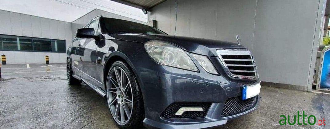 2010' Mercedes-Benz E-250 Amg photo #1