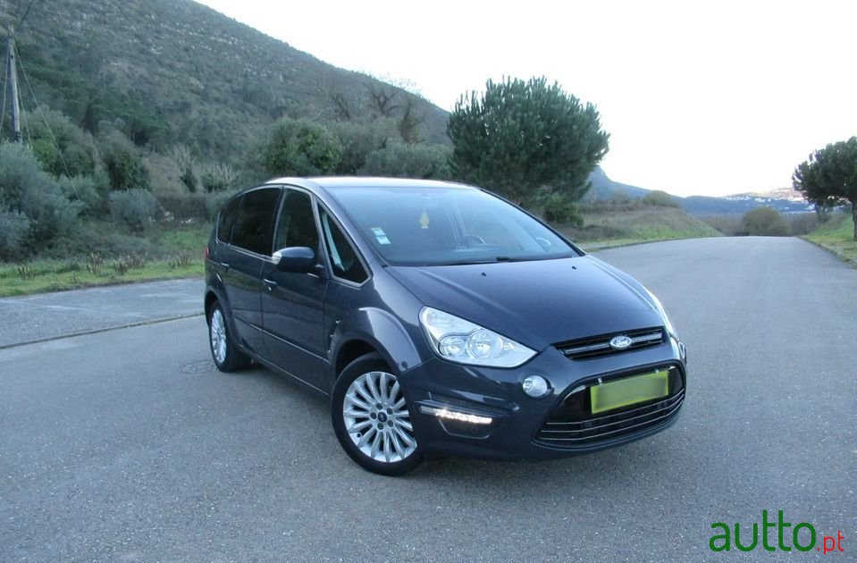 2014' Ford S-Max photo #3