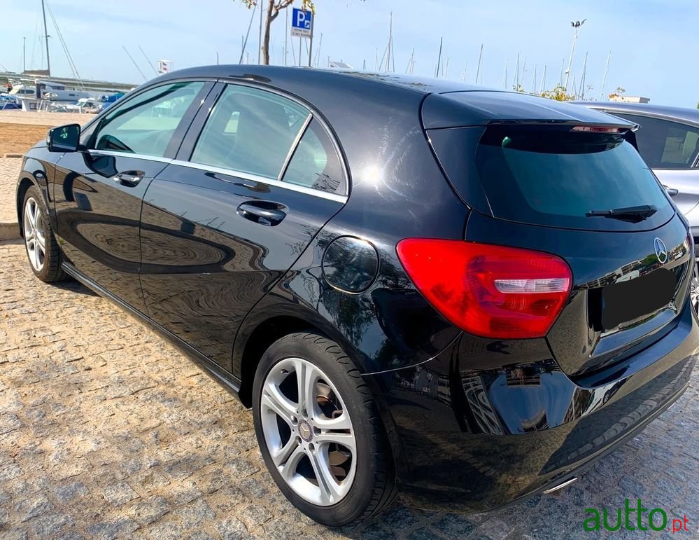 2013' Mercedes-Benz A 180 photo #3