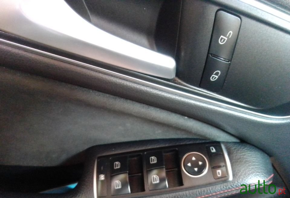 2017' Mercedes-Benz Cla-180 photo #3