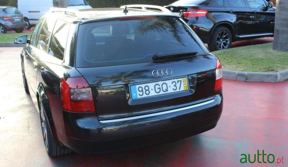 2003' Audi A4 Avant photo #4