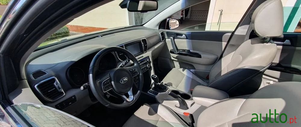 2016' Kia Sportage photo #3