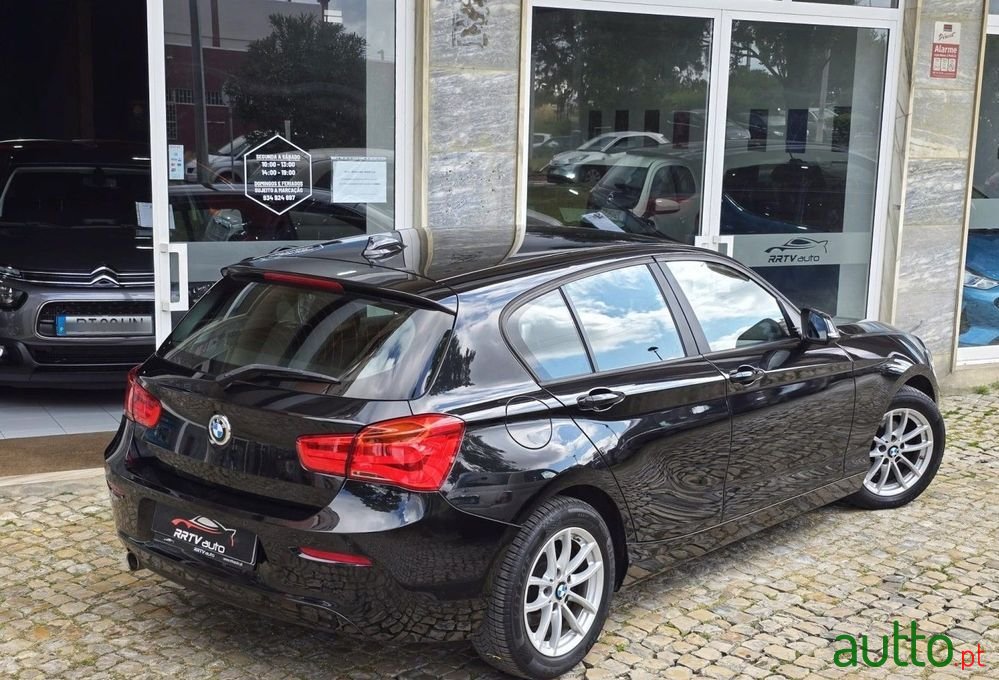 2016' BMW Série 1 D Advantage photo #4