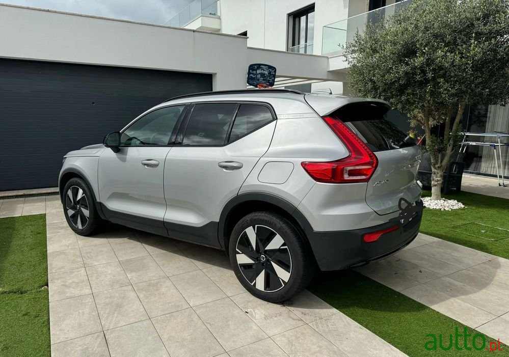 2023' Volvo Xc 40 photo #3