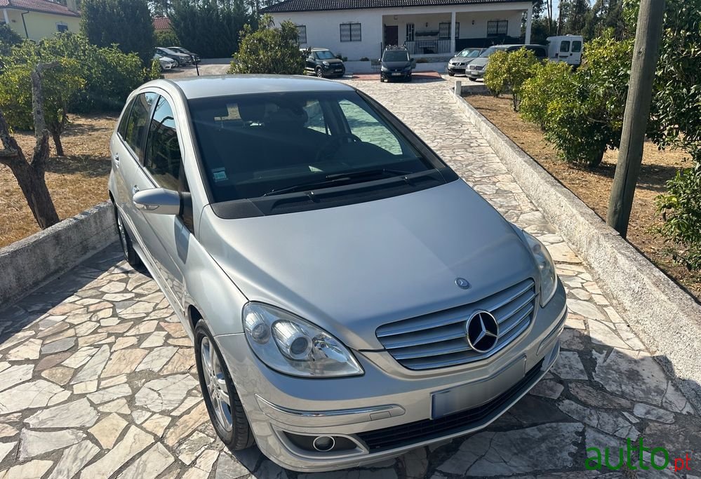 2009' Mercedes-Benz Classe B photo #6