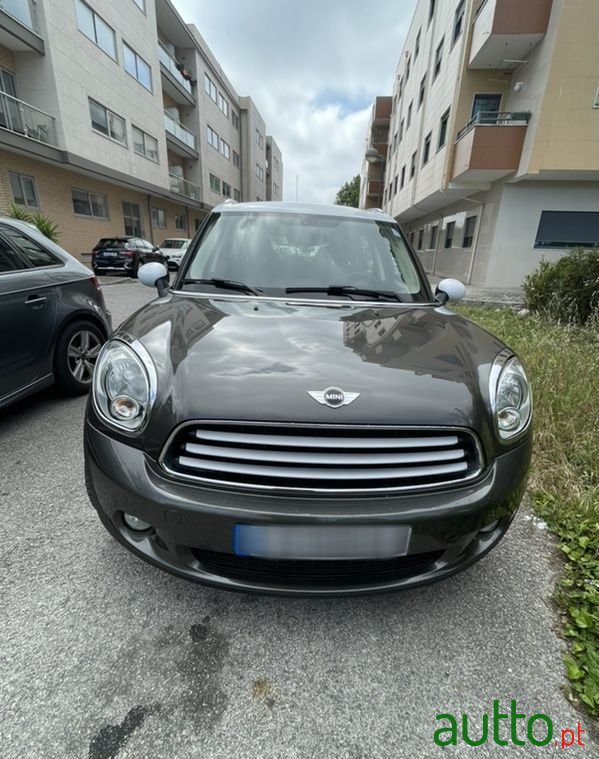 2012' MINI Countryman Cooper D photo #1