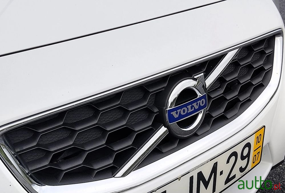 2010' Volvo C30 photo #2