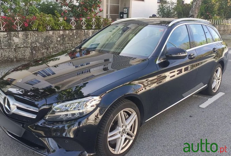 2020' Mercedes-Benz Classe C photo #1