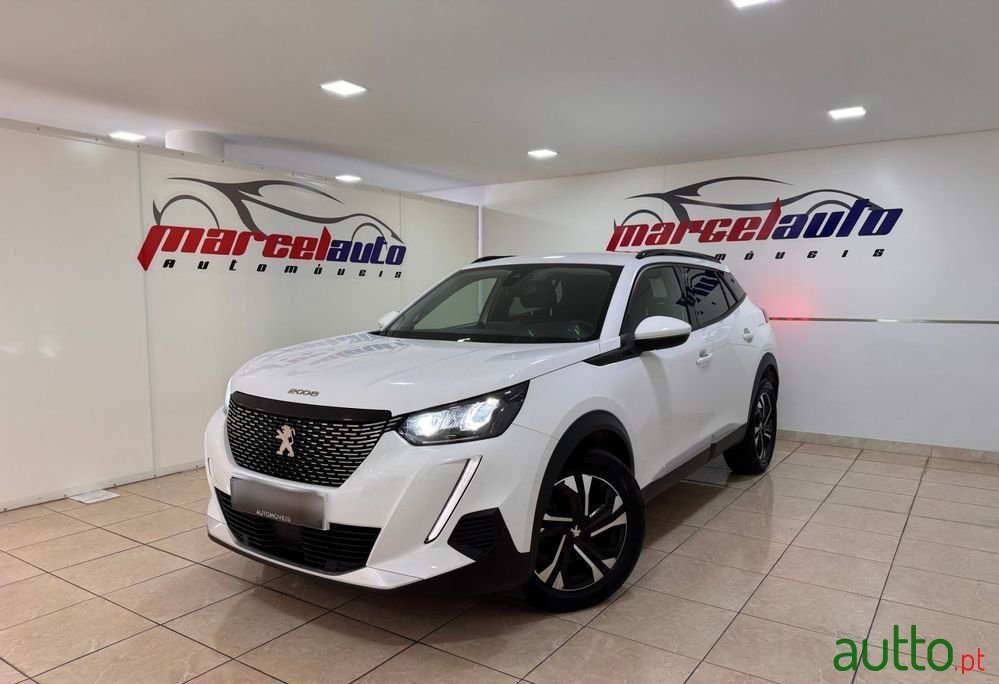 2021' Peugeot 2008 1.2 Puretech Allure photo #1