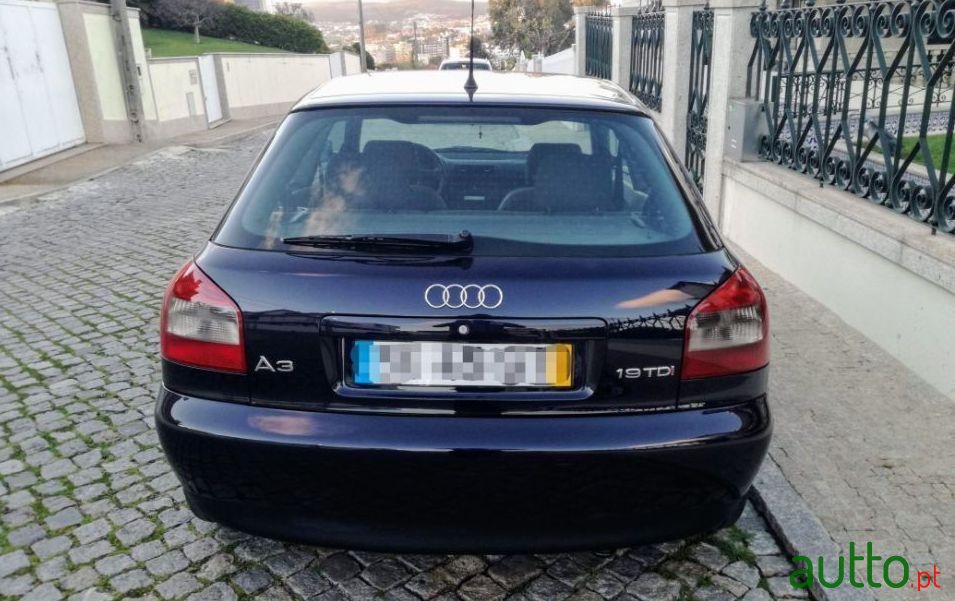 2001' Audi A3 photo #2