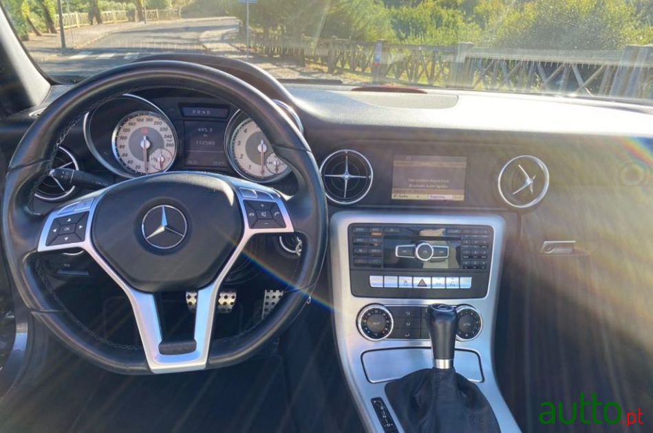 2012' Mercedes-Benz Slk-250 photo #5