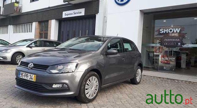 2015' Volkswagen Polo 1.4 Tdi Trendline photo #2
