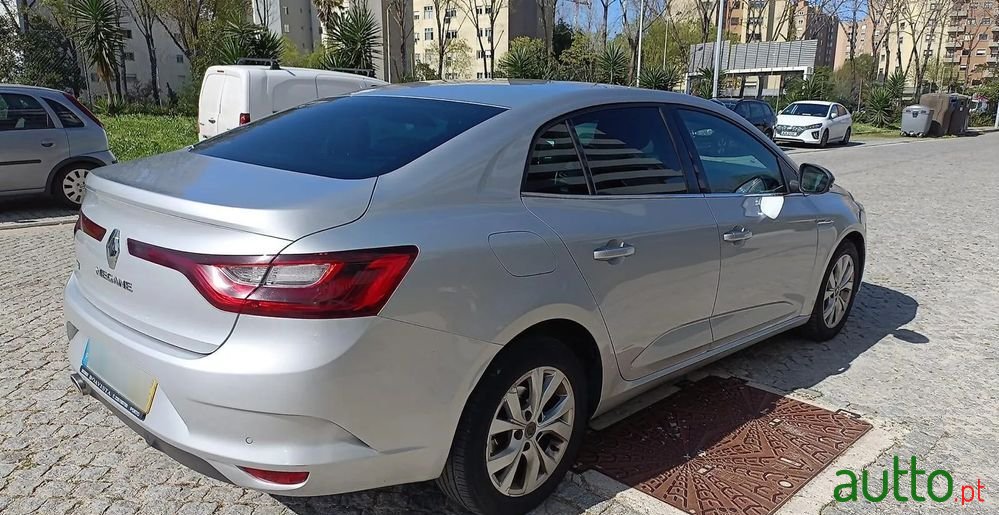 2019' Renault Megane 1.5 Blue Dci Limited photo #3