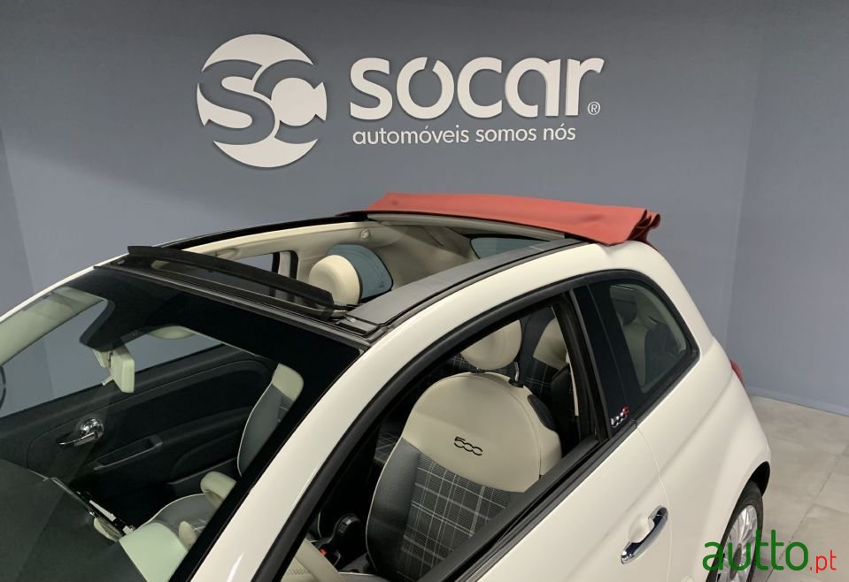 2018' Fiat 500C photo #3