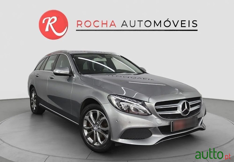 2015' Mercedes-Benz Classe C photo #3