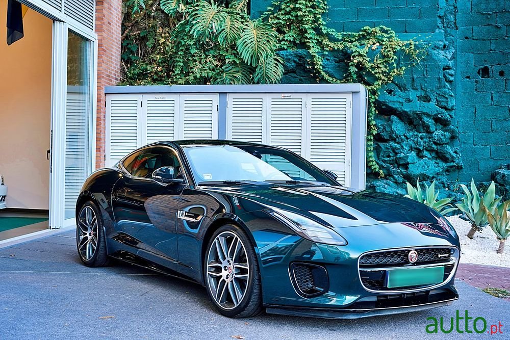 2019' Jaguar F-Type photo #1