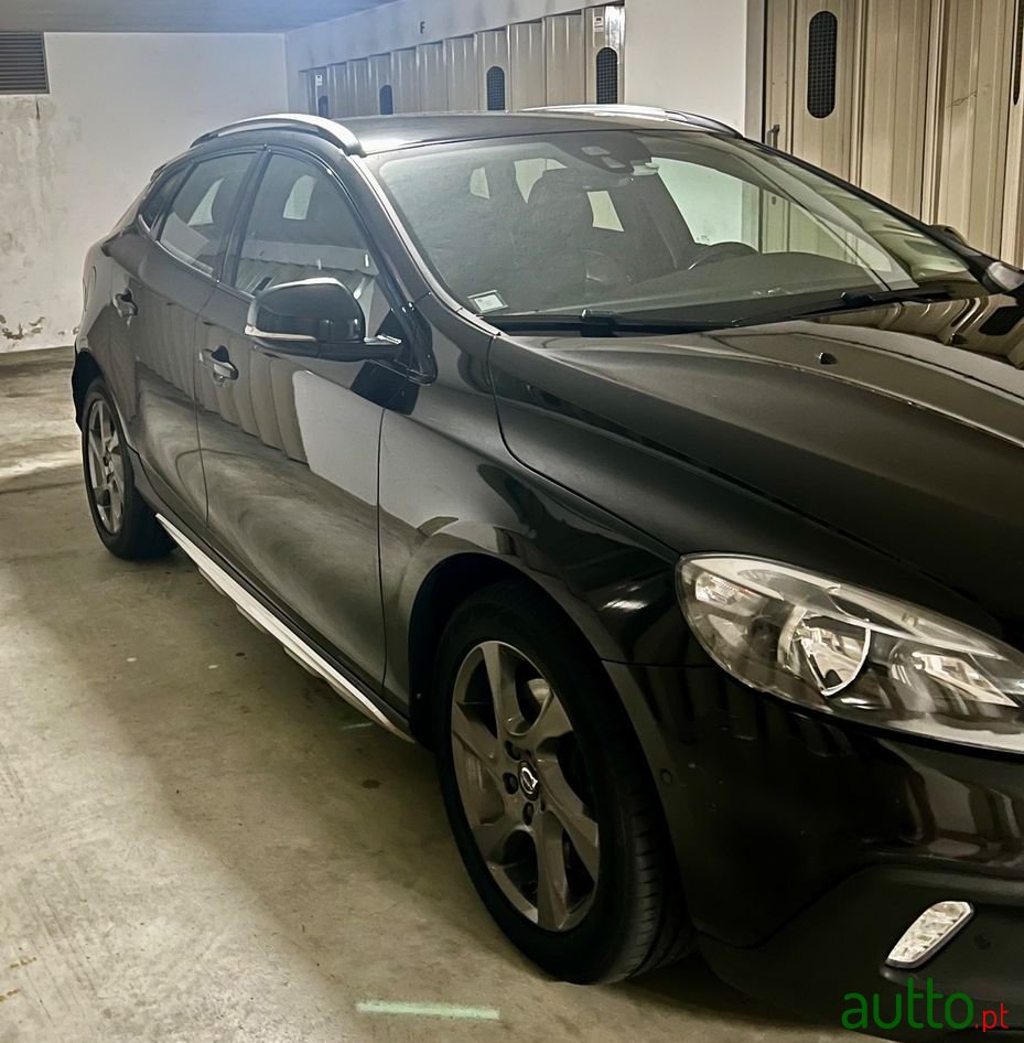 2015' Volvo V40 photo #3