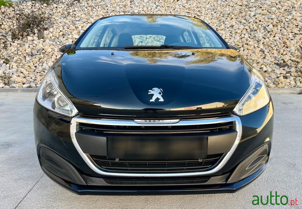 2018' Peugeot 208 photo #2