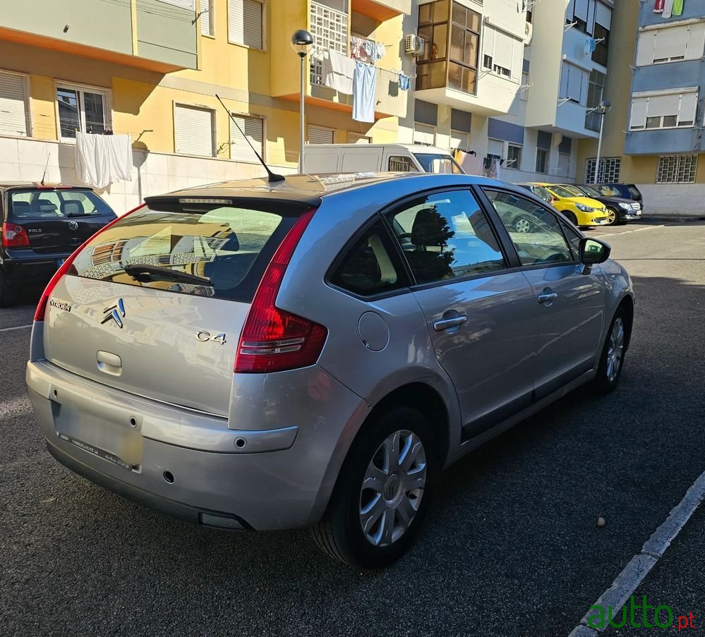 2009' Citroen C4 photo #6