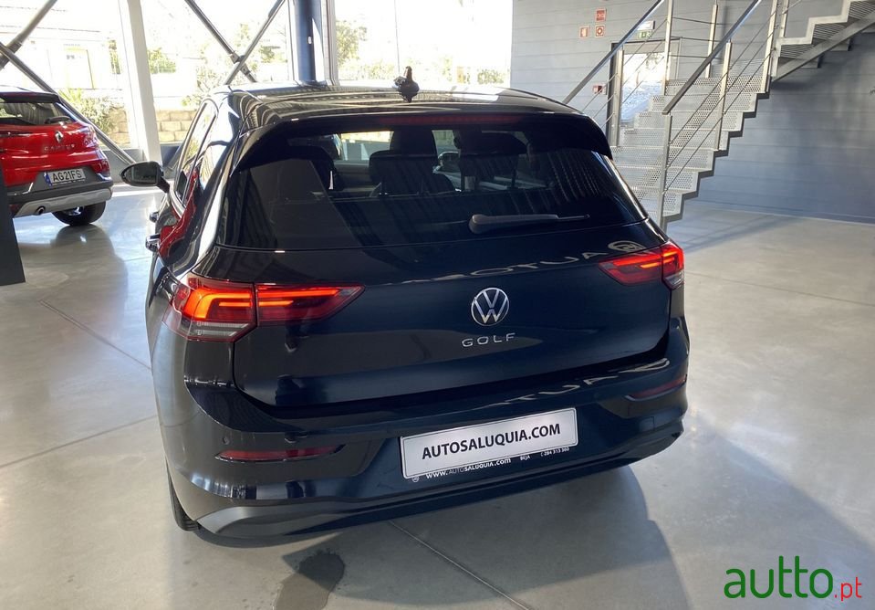2021' Volkswagen Golf photo #4