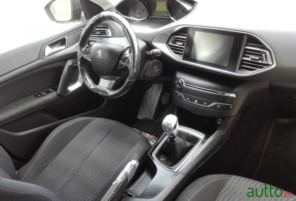 2014' Peugeot 308 Sw photo #4