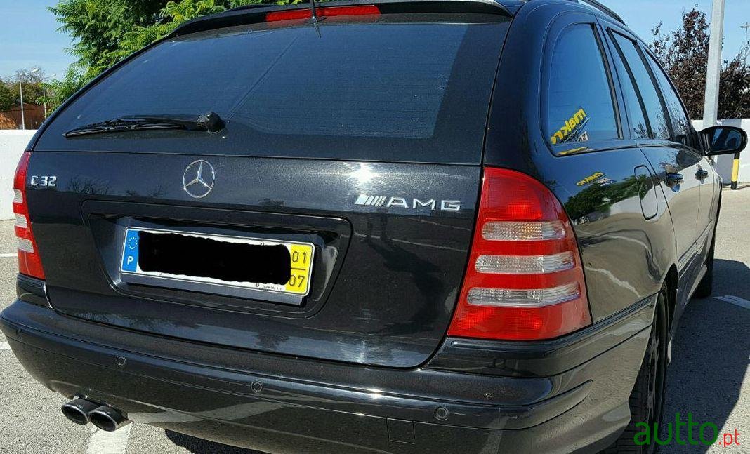 2001' Mercedes-Benz C-32 photo #1