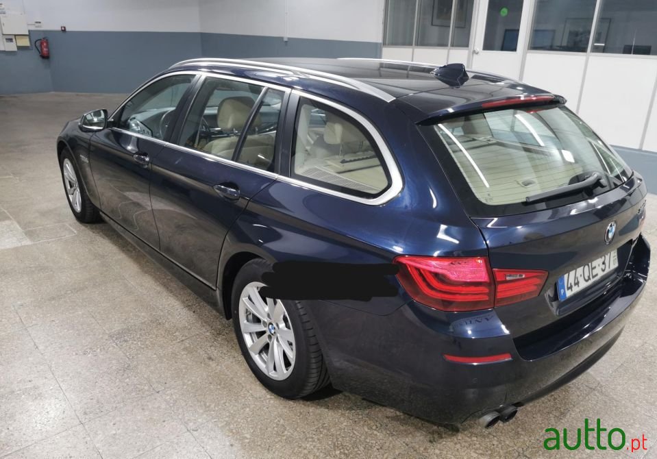 2015' BMW 520 photo #6