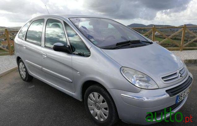 2007' Citroen Xsara Picasso photo #1