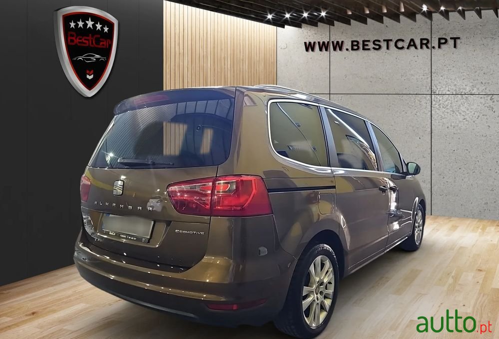 2011' SEAT Alhambra photo #3