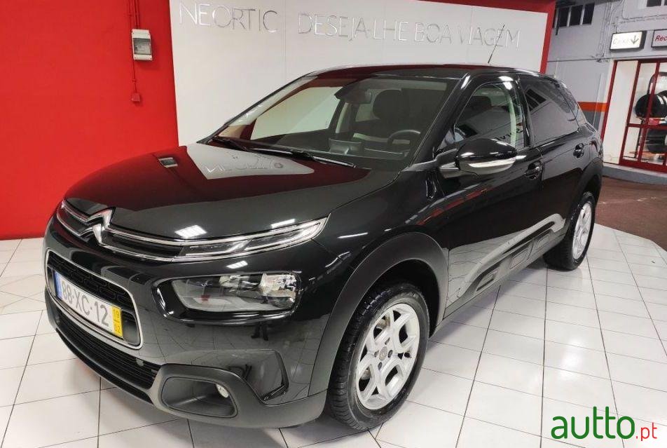 2019' Citroen C4 Cactus photo #1