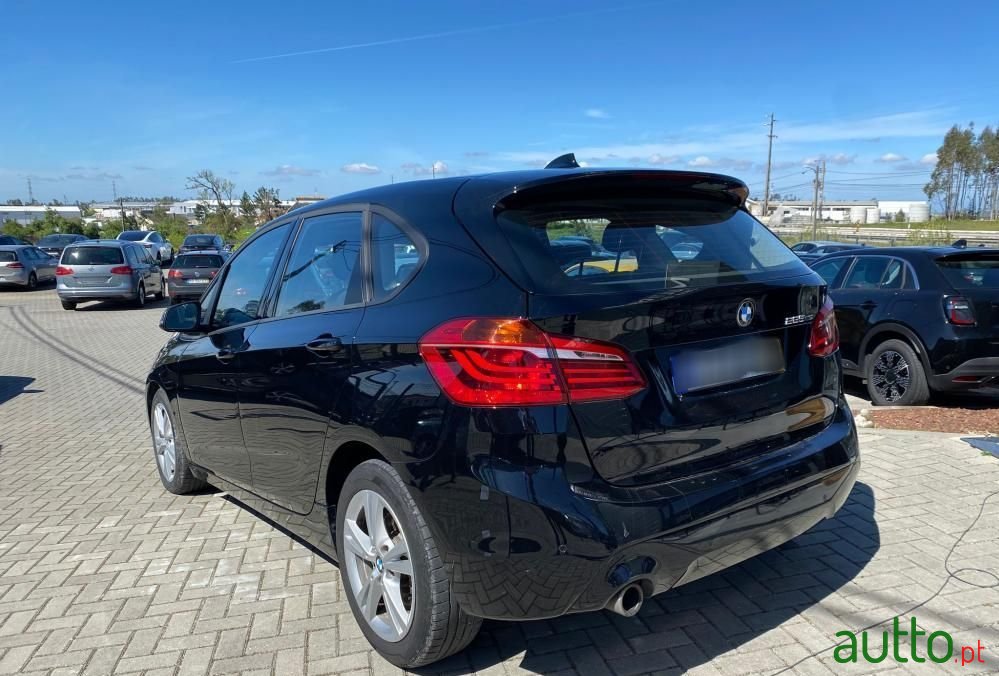 2020' BMW Série 2 Advantage photo #3