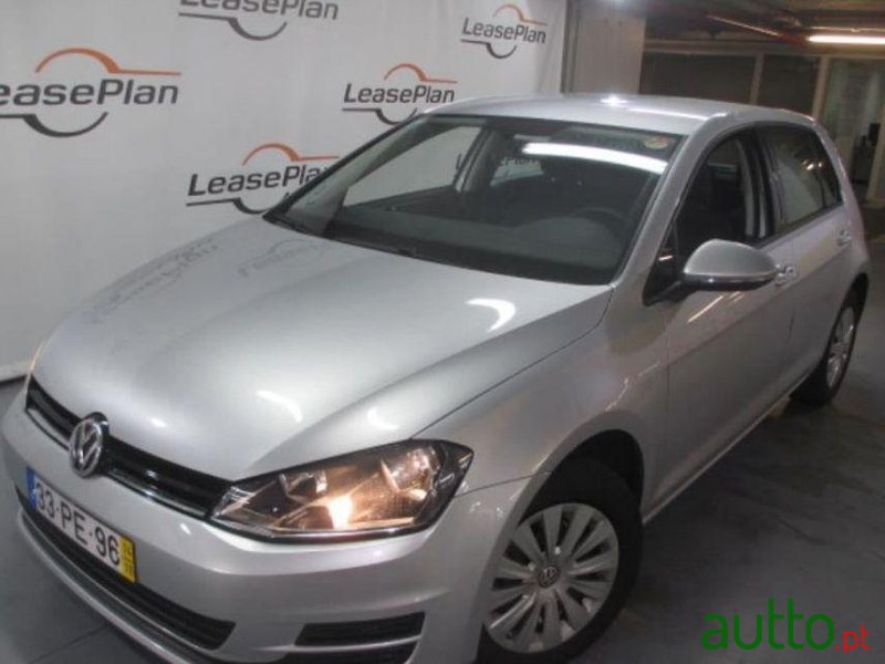 2014' Volkswagen Golf 1.6 Tdi Trendline photo #1