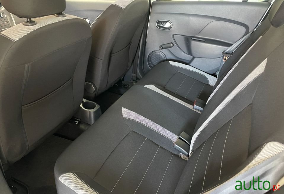 2020' Dacia Sandero photo #6