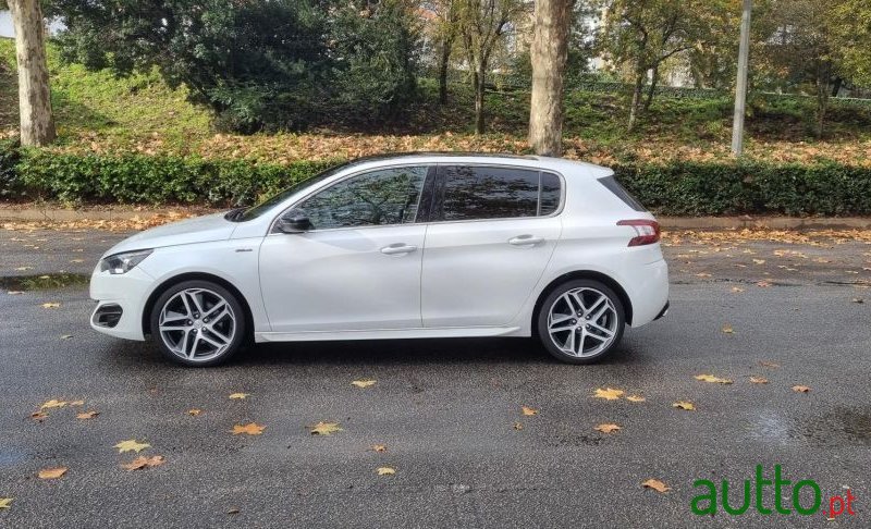 2016' Peugeot 308 photo #1