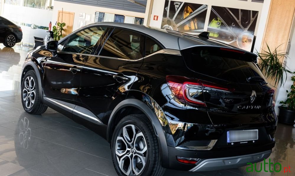 2022' Renault Captur photo #6