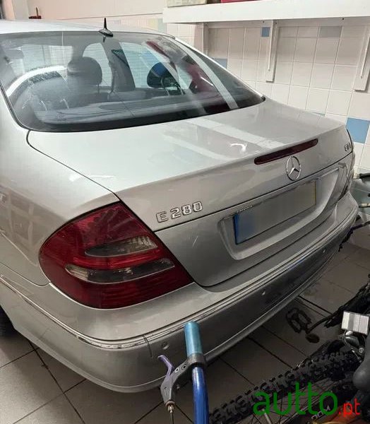 2006' Mercedes-Benz Classe E Cdi Avantgarde photo #2