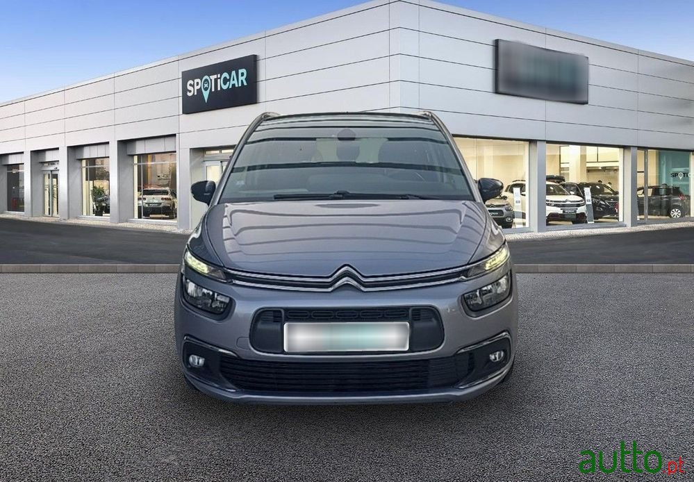 2019' Citroen C4 Grand Picasso photo #2