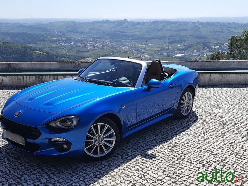 2019' Fiat 124 Spider photo #6