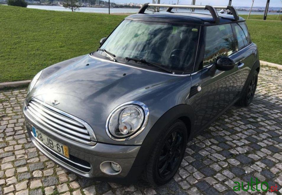 2010' MINI Cooper D photo #1