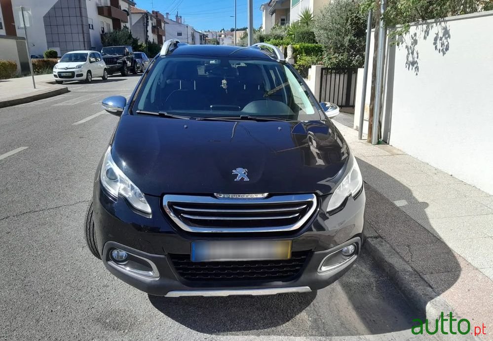 2015' Peugeot 2008 1.6 Bluehdi Allure photo #2