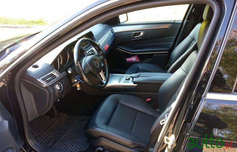 2015' Mercedes-Benz E-300 photo #5
