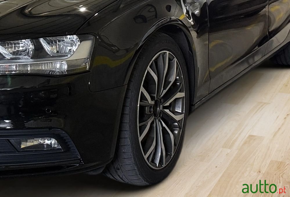 2015' Audi A4 Avant photo #6