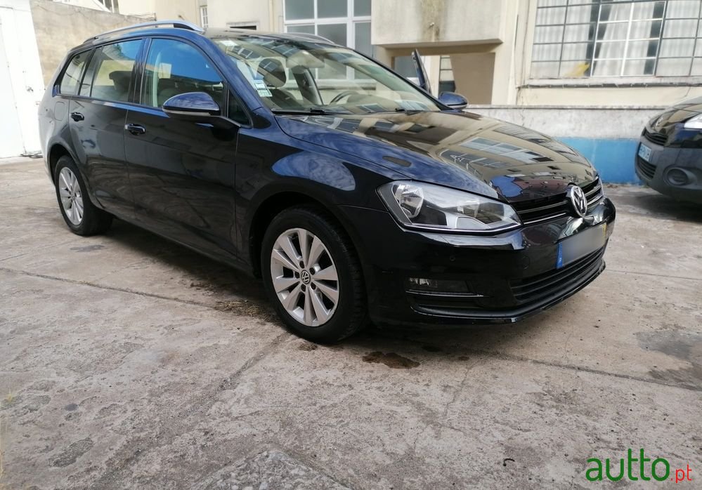 2014' Volkswagen Golf Variant photo #1