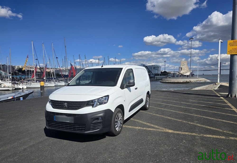 2019' Peugeot Partner photo #1