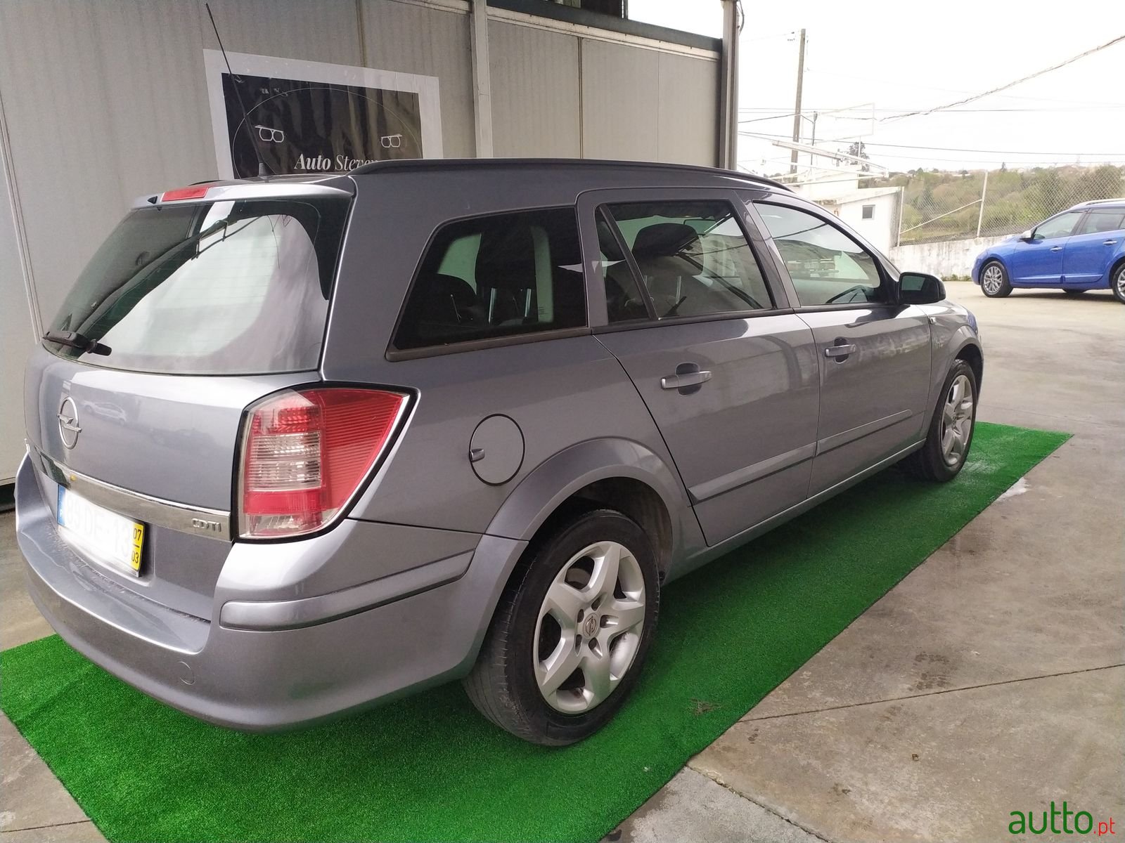 2007' Opel Astra photo #1